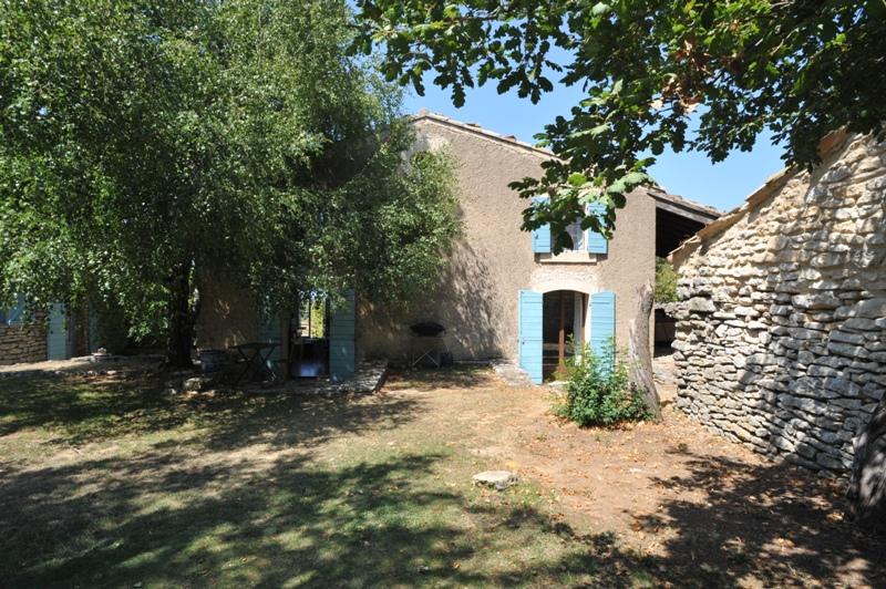 Hameau privé de 5 maisons dans le Luberon